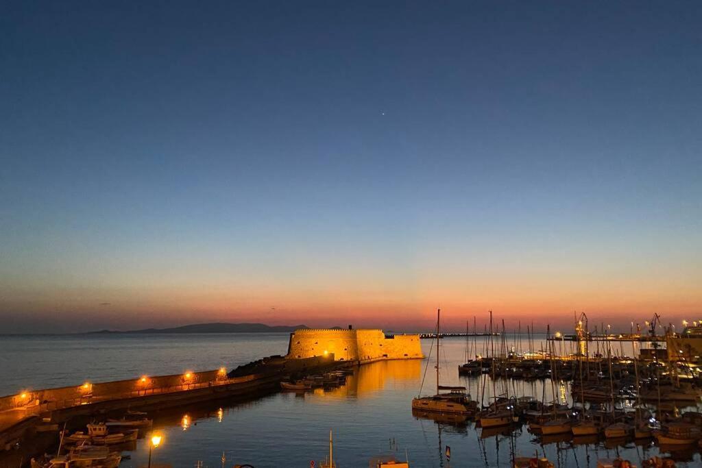 Archipelagos Apt In The Heart Of The City Iraklio Eksteriør bilde